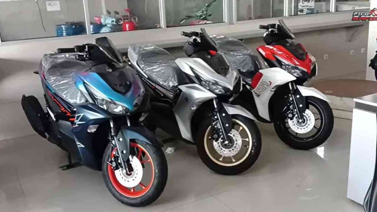 Yamaha Aerox 2024 Terbaru, Skutik Sporty yang Siap Bikin Kamu Raja Jalanan! Cek Harganya di Sini!