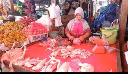 Di Banyuasin Jelang Puasa, Harga Ayam Turun, Cabai Naik