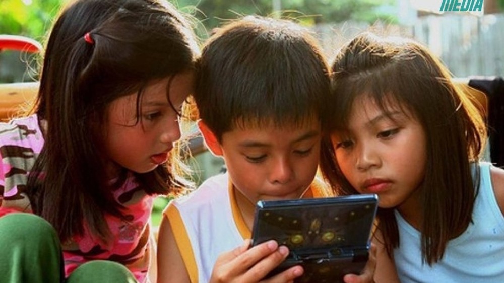 Pengaruh dan Tantangan Teknologi Terhadap Perkembangan Anak- anak