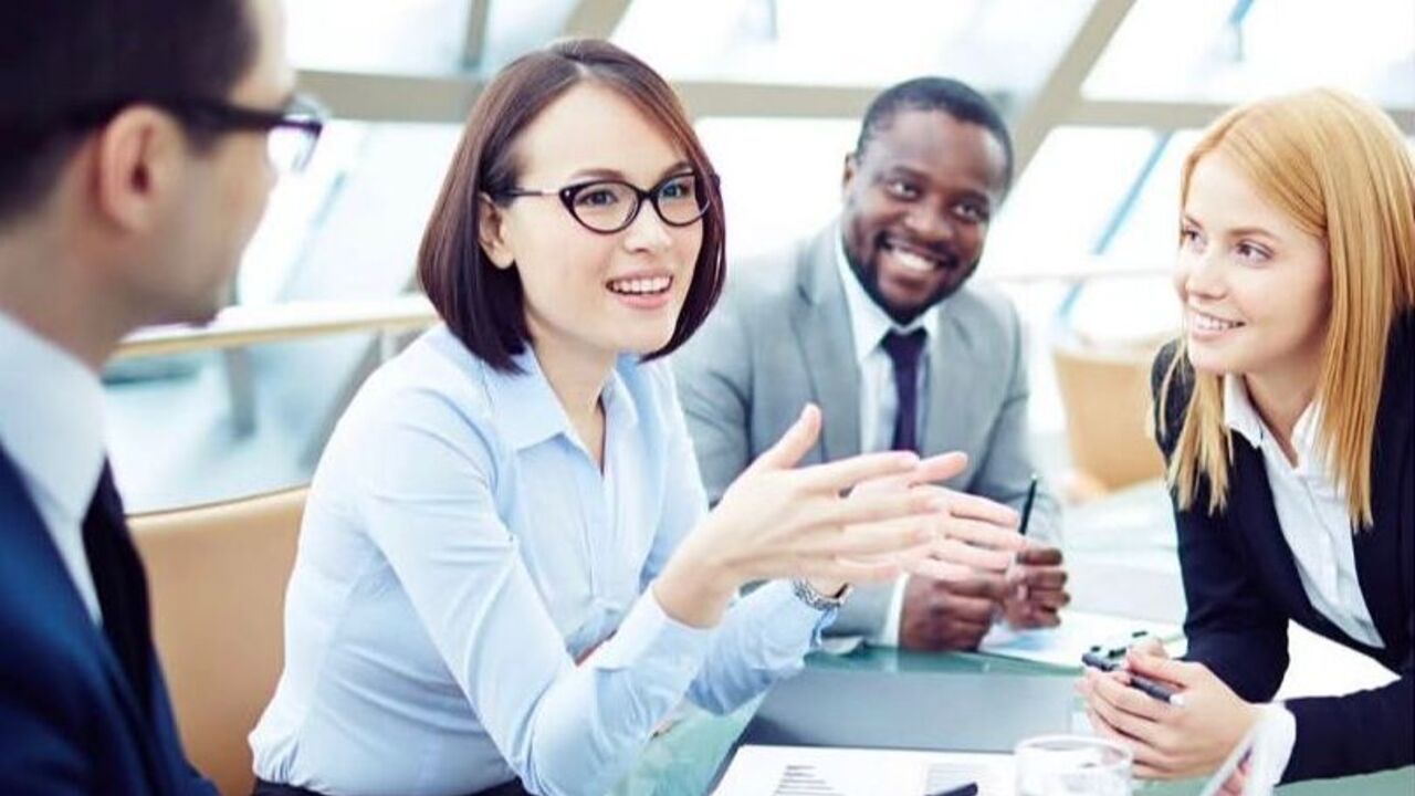 Bukan Sekadar Bicara! Ini Pentingnya Skill Komunikasi di Dunia Kerja