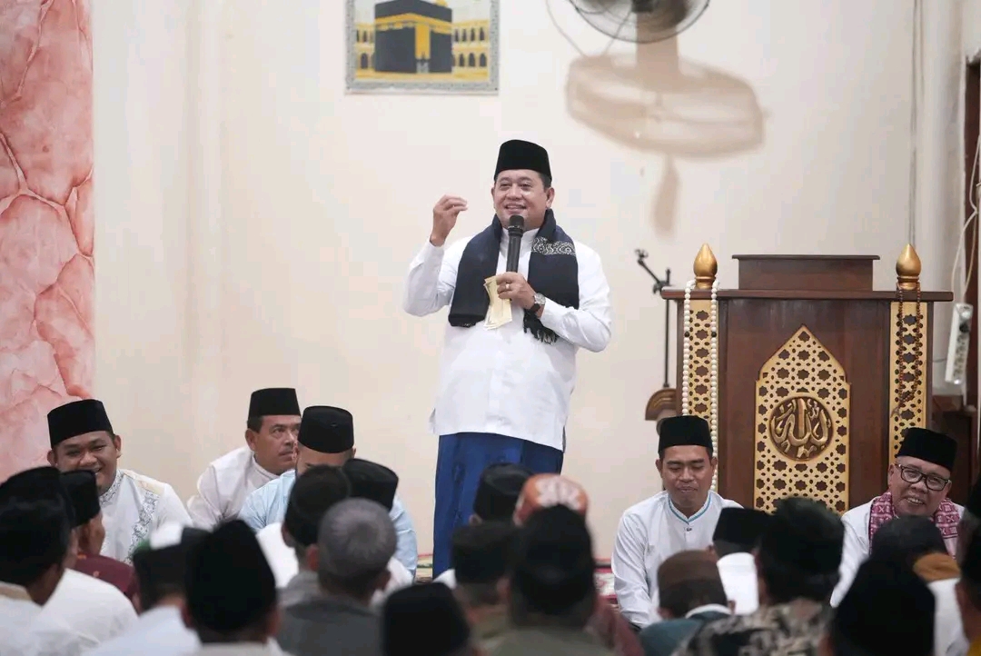 Bupati Askolani Janji Cor Jalan Antar Desa, Warga Diminta Bersabar Soal Anggaran