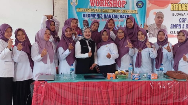 SMPN 3 Rantau Bayur Gelar Workshop IKM