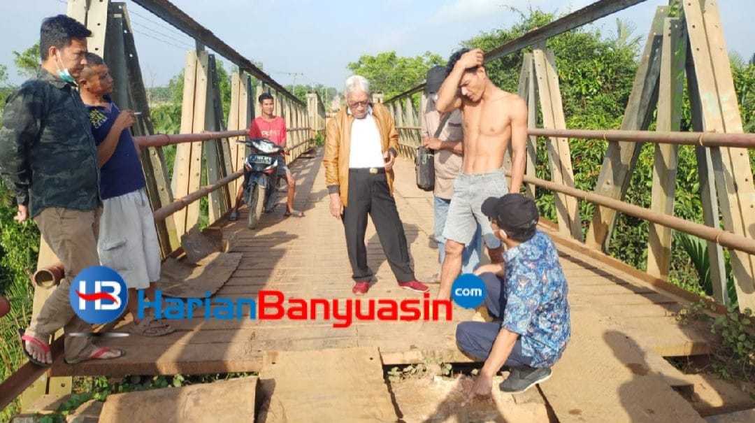 Wabup Tinjau Kerusakan Jembatan Tanah Kering