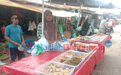 Pedagang Gorengan Ngaku Untung Tipis