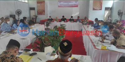 Hearing Public di Talang Kelapa Bahas Lima Materi