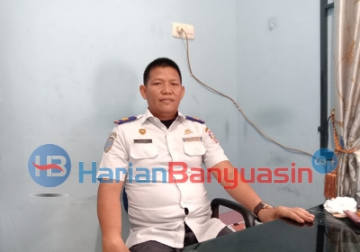 Ditantang Tingkatkan PAD, Dishub Banyuasin Sebar Petugas Parkir Disetiap Titik Usaha