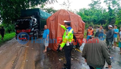 Truk Adu Kambing di Betung, Supir Tewas