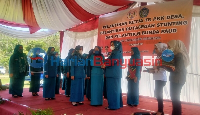 Lantik TP-PPK Desa Kecamatan Sembawa, dr. Sri Fitriyanti Askolani Pesankan Jangan Menganti Pengurus PKK Lama