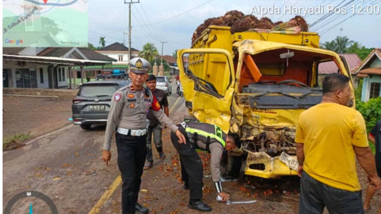 Kecelakaan Tiga Kendaraan Picu Kemacetan di Jalintim Banyuasin