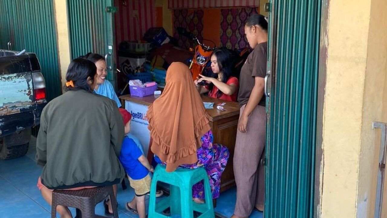 Nadia, Agen BRILink yang Topang Ekonomi di Pelosok 