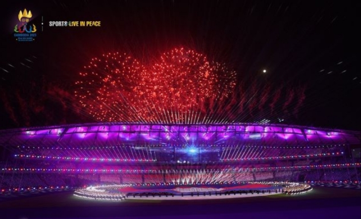 Pasca Bendera Terbalik, Netizen Indonesia Ramai-ramai Serbu Akun Ini