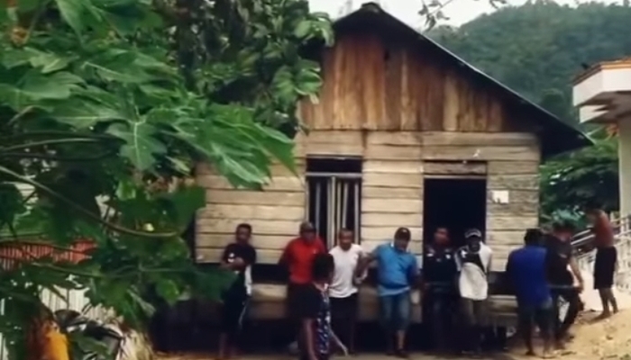 Tradisi Pindah Rumah Suku Bugis, Ritual Mengangkat Rumah ke Lokasi Baru