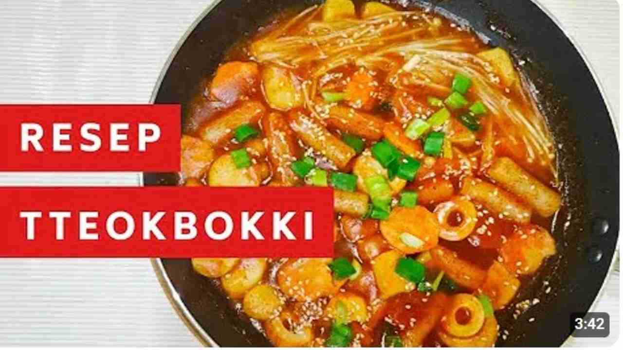 Yuk Bikin Tteokbokki Ala Rumahan! Camilan Pedas Khas Korea yang Halal dan Lezat