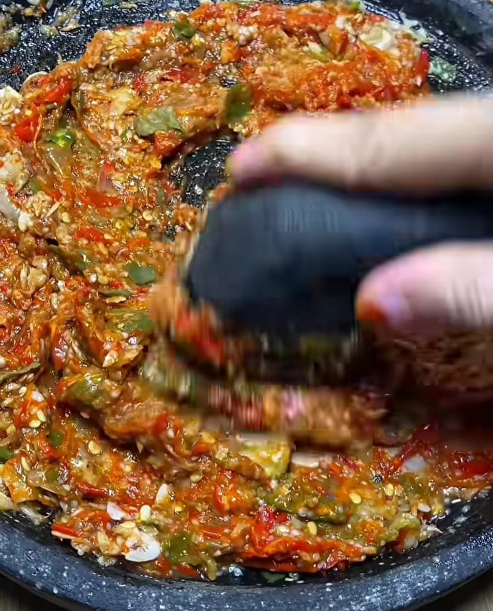 Cara Buat Sambal Terong Tanpa Minyak, Pilihan Sehat yang Tetap Nendang di Lidah