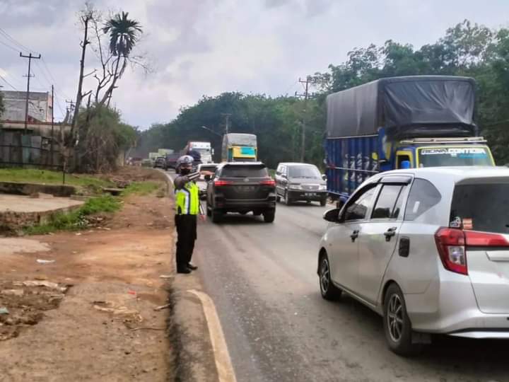 Volume Kendaraan di Jalintim Banyuasin Meningkat Jelang Nataru