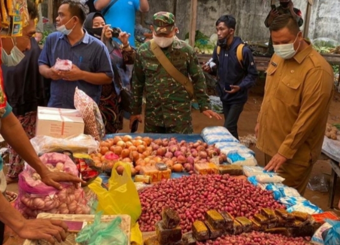 Jelang Nataru Bahan Pokok Merangkak Naik, IRT Terpaksa Akali Uang Belanja