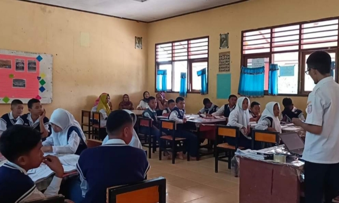 Lesson Study Pengimbasan CGP di SMPN 4 Banyuasin III