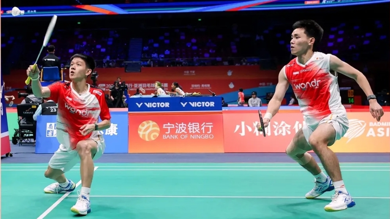 Pertarungan Sengit! Raymond Indra/Nikolaus Joaquin Tumbang Dramatis di Babak Pertama BAC 2026