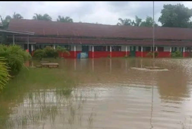 Gedung SDN Air Kumbang Tergenang Banjir