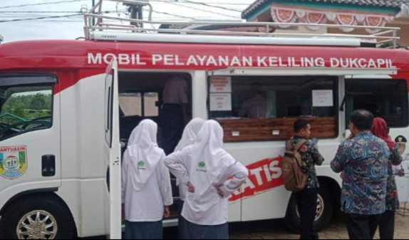 Program Disdukcapil Banyuasin, 60 Siswa Mansaba Rekam E-KTP