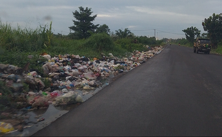 Di Kecamatan Ini, 8 Titik TPS Ilegal Buat Tak Nyaman Pengguna Jalan