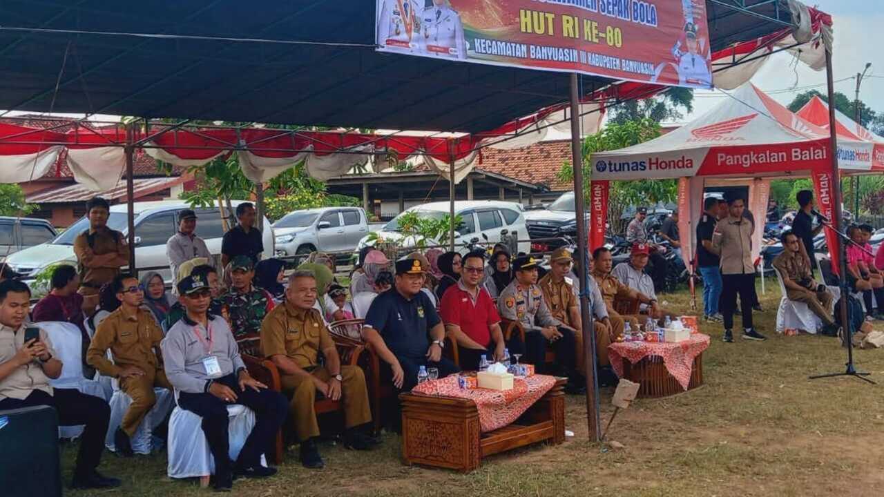 Hadiri Pembukaan Turnamen Sepak Bola HUT RI ke-80 di Kecamatan Banyuasin III