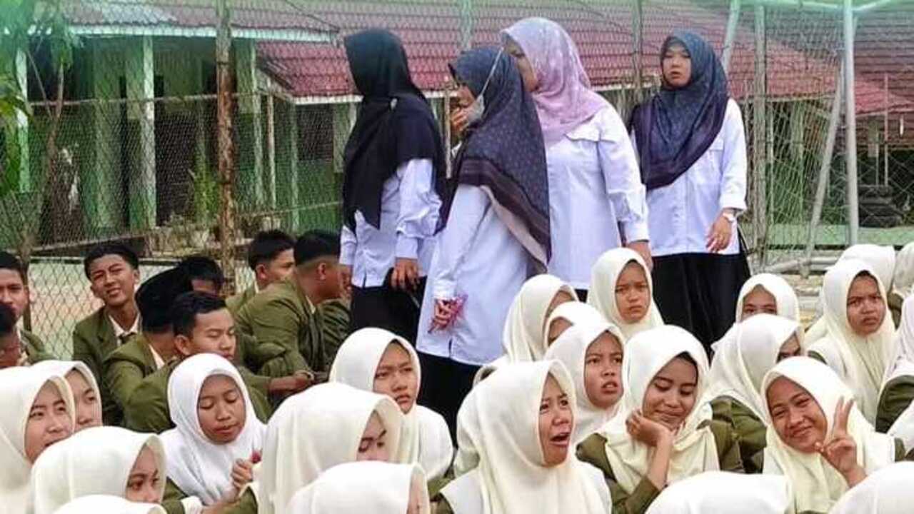 Tegakkan Disiplin, Guru MAN 1 Banyuasin Sidak Murid