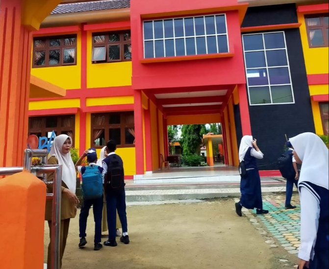 Rampung Direnovasi, SMPN 1 Banyuasin III Kini Berlantai Dua