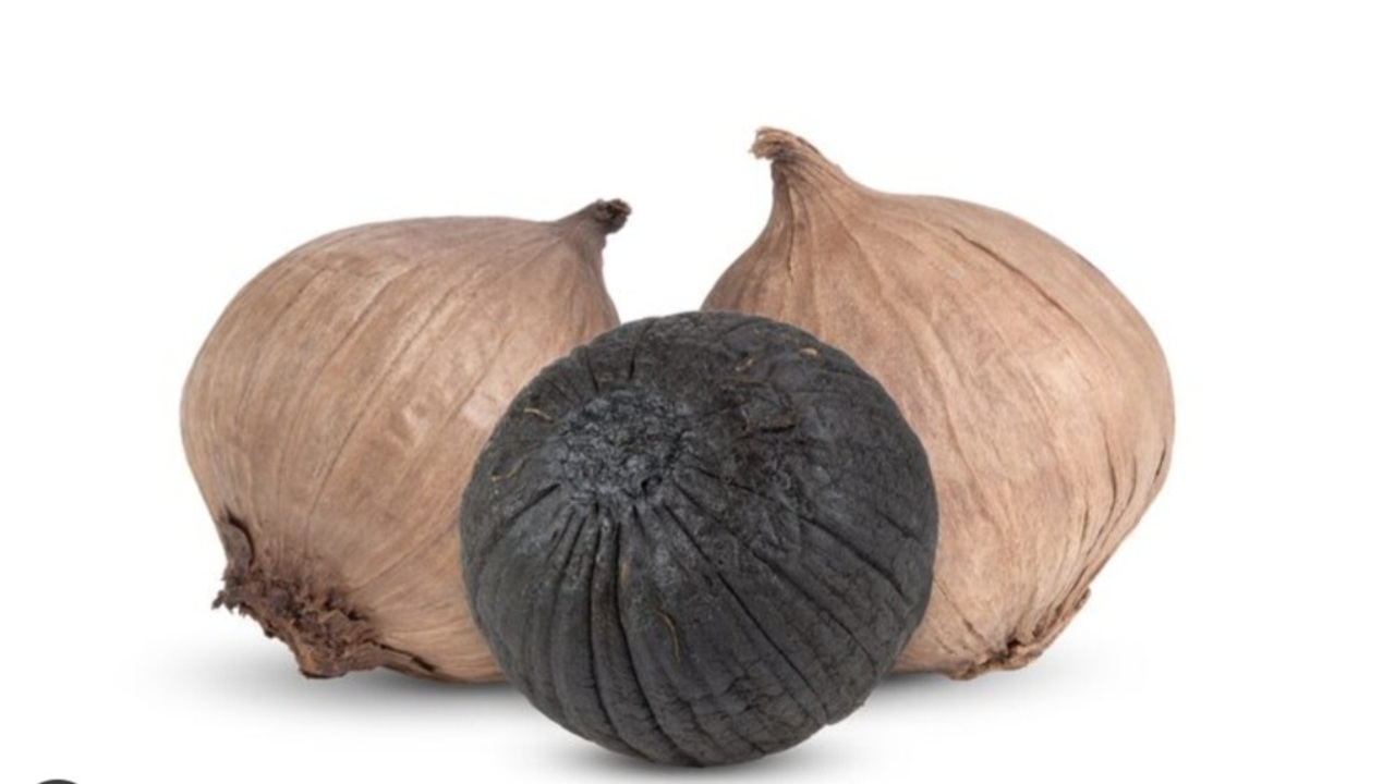 Manis dan Lembut, Ternyata Bawang Hitam Punya Khasiat Luar Biasa!