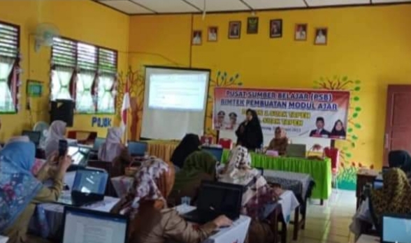 Puluhan Guru di Kecamatan Suak Tapeh Ikuti Bimtek Modul Ajar