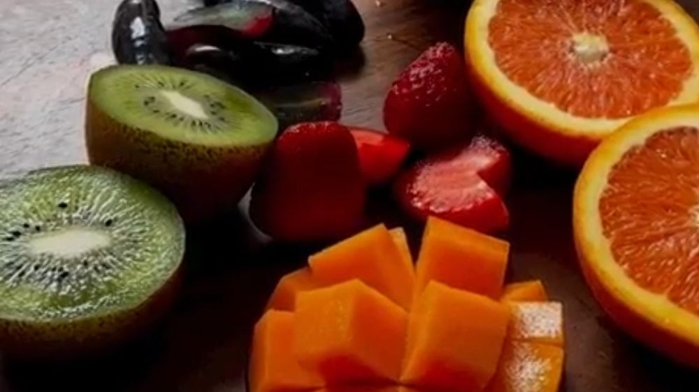 Penting Kamu Tahu ! Manfaat Luar Biasa 8 Buah yang Baik Dikonsumsi Saat Menstruasi