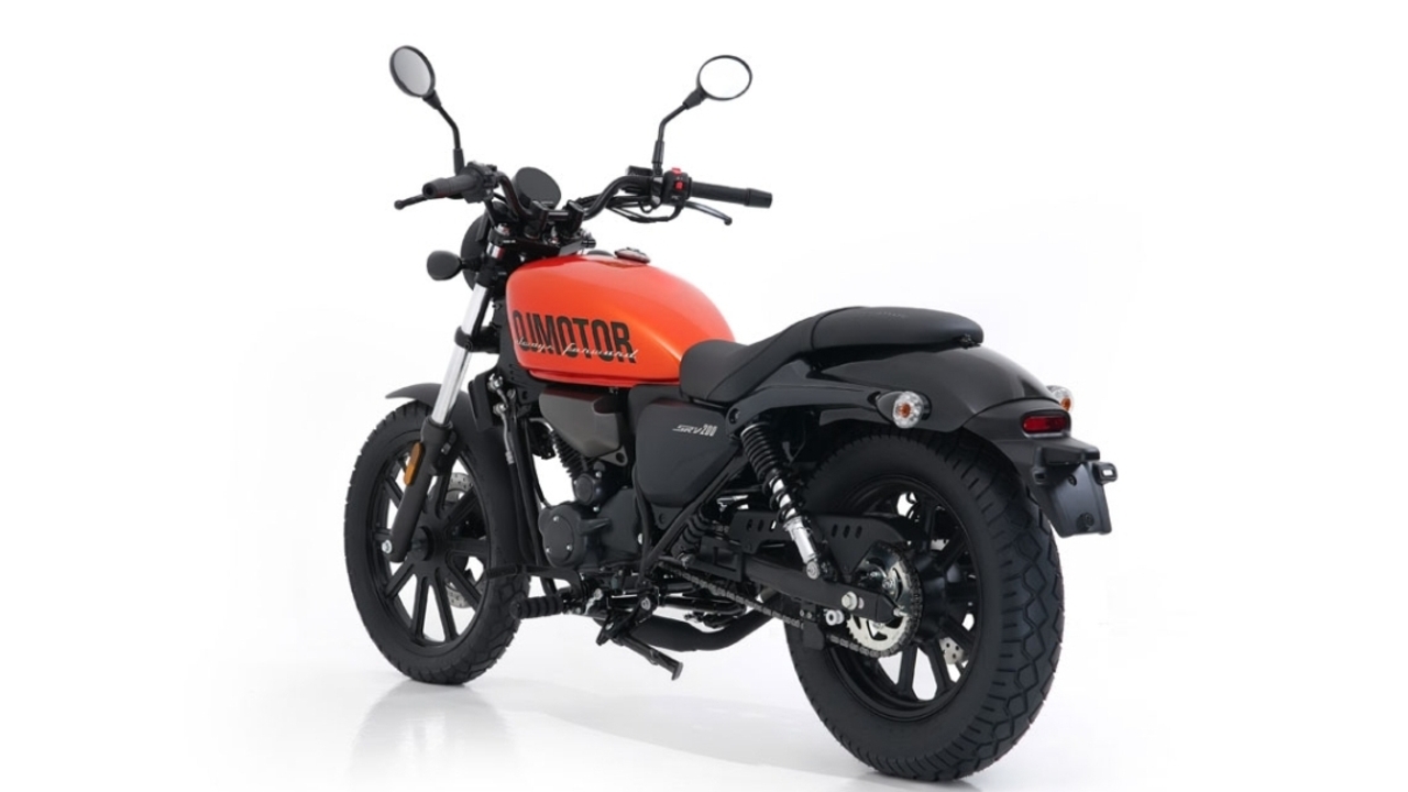 Motor Cruiser Rasa Adventure! QJMotor SRV 200 MT Tampil Berani dan Bertenaga