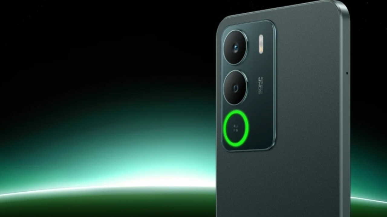 Realme P3 Lite Tampil Ramping dan Elegan, Nyaman Dipakai Seharian