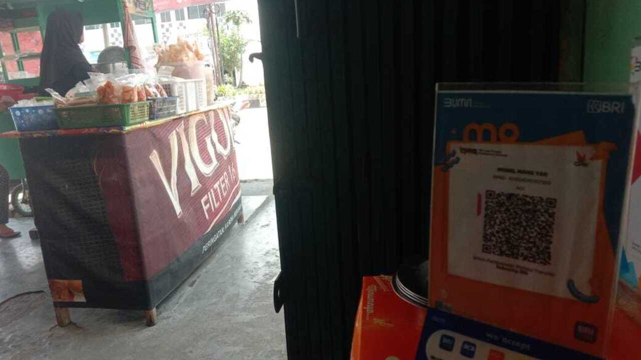 Pedagang Lubuklinggau Raup Keuntungan dari Penggunaan Barcode Pembayaran BRI