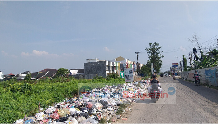 Sampah di Tegal Binangun Kian Menumpuk, Bau Menyengat Ganggu Pernafasan