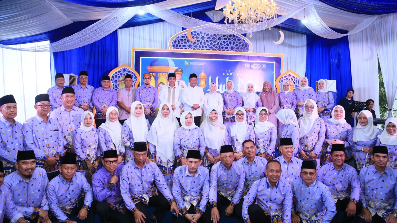 Cik Ujang Sambut Masyarakat dan Kepala Daerah di Open House Idulfitri 1447 H