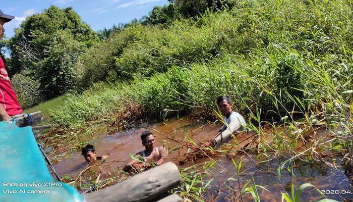 Saluran Primer Mendangkal, Masyarakat Air Kumbang Usulkan Normalisasi