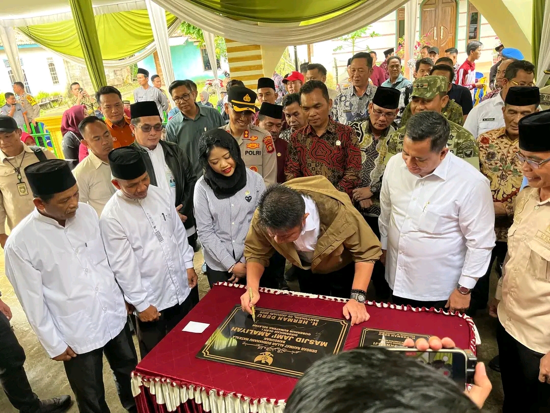 Jalan Impian Warga Sembawa Kini Mulus, Bupati dan Gubernur Resmikan Jalan Sangaji