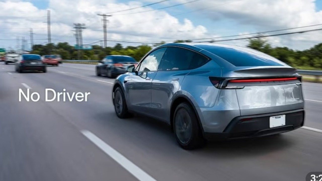 Tesla Kembangkan Teknologi Mobil Otonom Generasi Terbaru