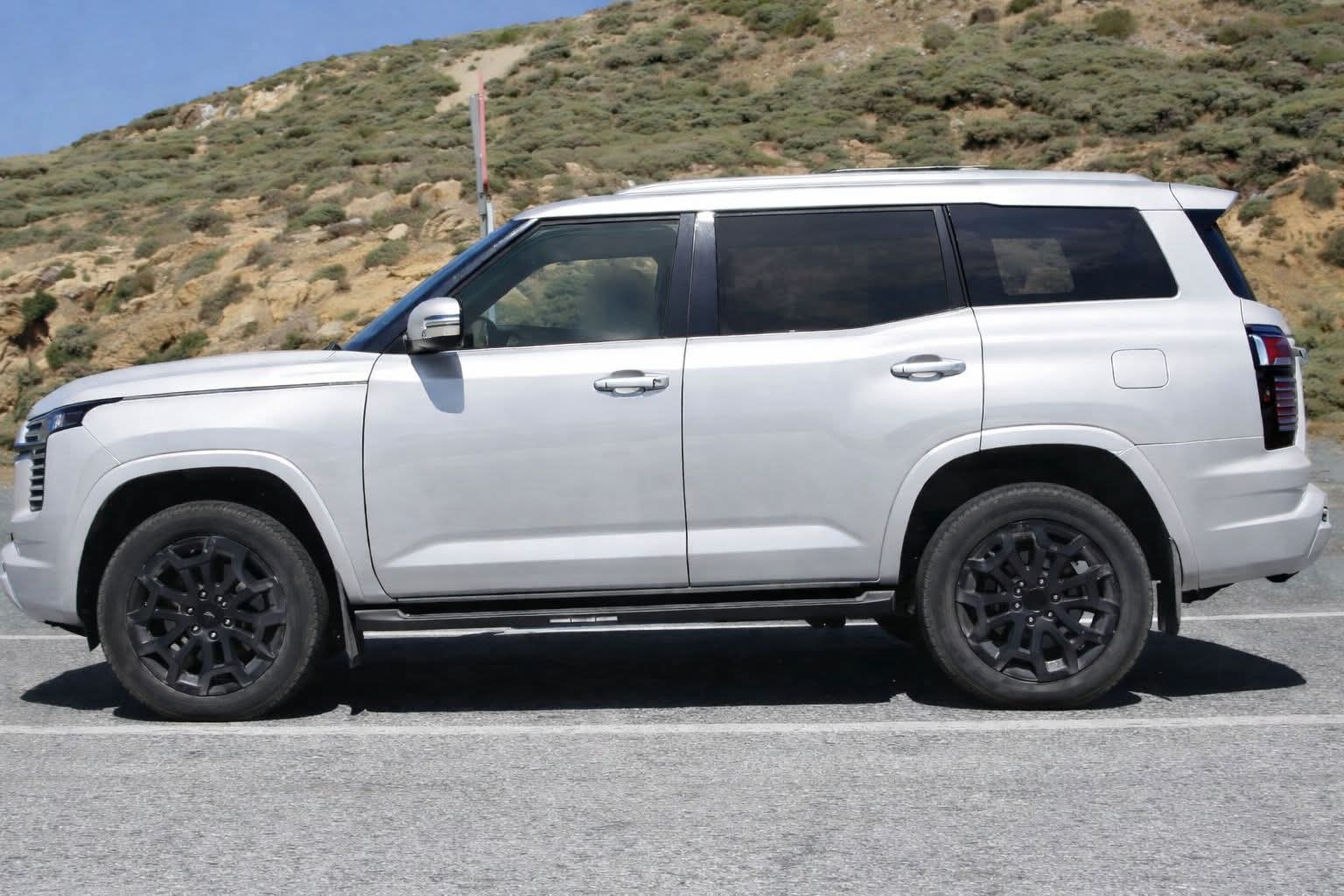 Gebrakan Baru Mitsubishi! Mitsubishi Montero Sport 2026 Siap Jadi Raja SUV