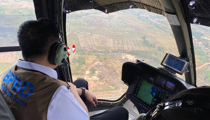 Pj Gubernur Sumatera Selatan Pantau Karhutla dari Atas Helikopter