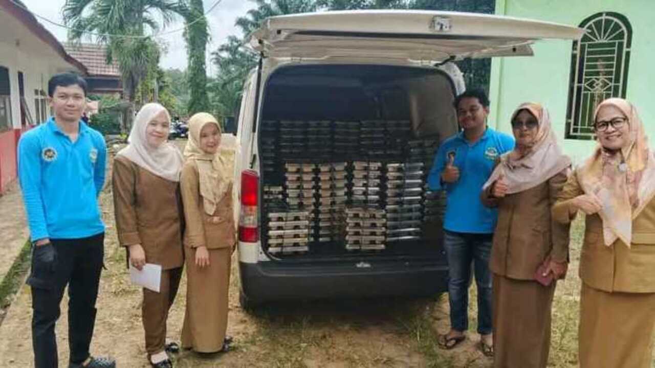 Murid SMPN 1 Suak Tapeh Mulai Terima Program MBG