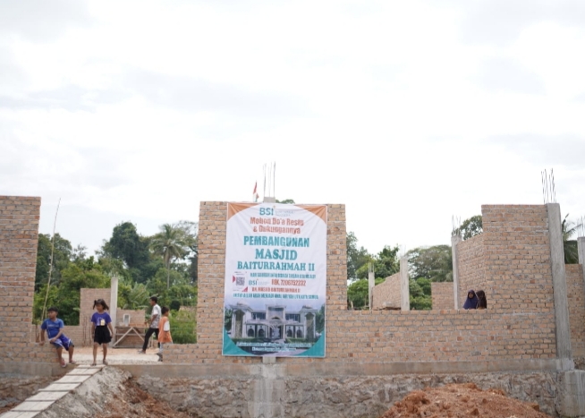 Masyarakat Desa Ini Swadaya Bangun Masjid, Ini Reaksi Gubernur Sumsel