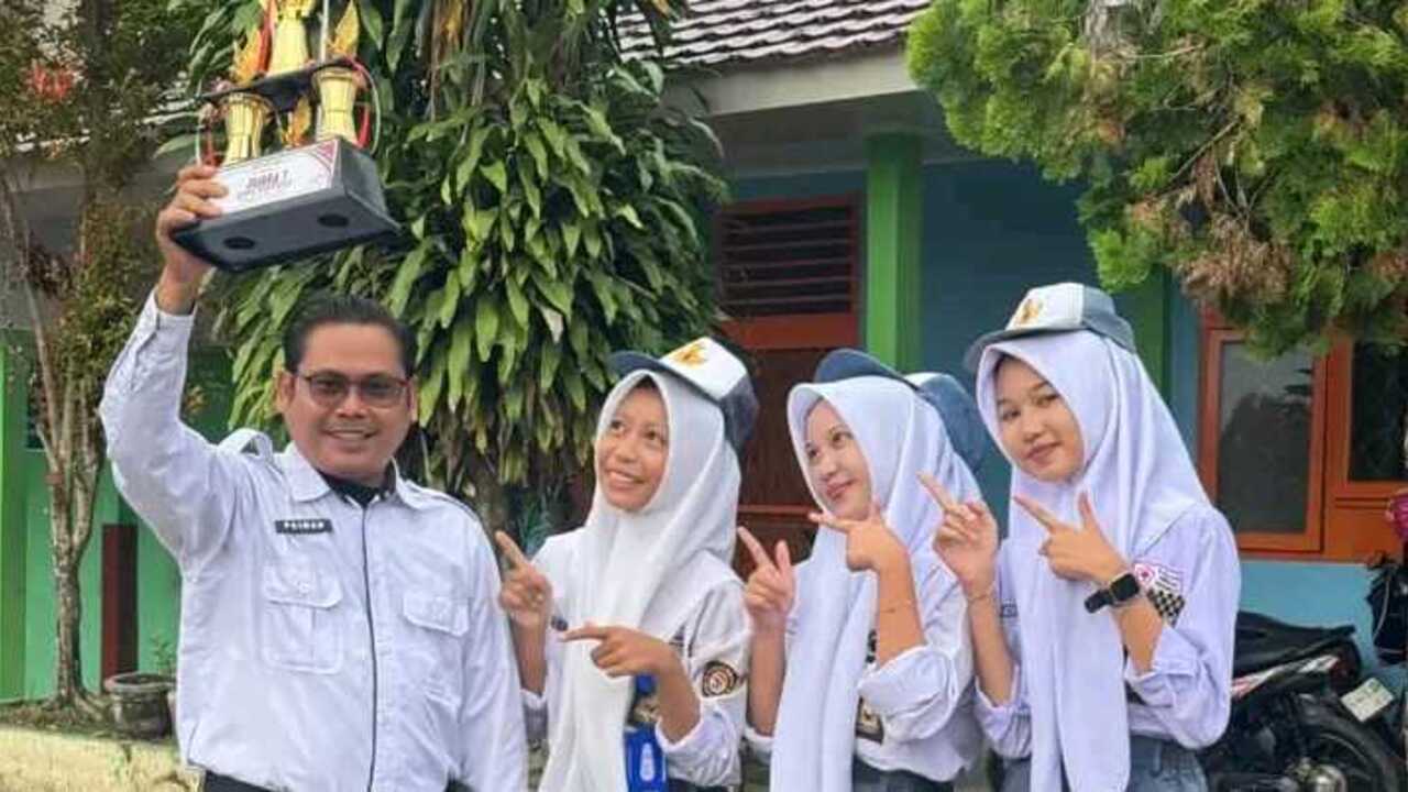 Murid SMA PGRI Betung Sabet Juara Lomba Videografi