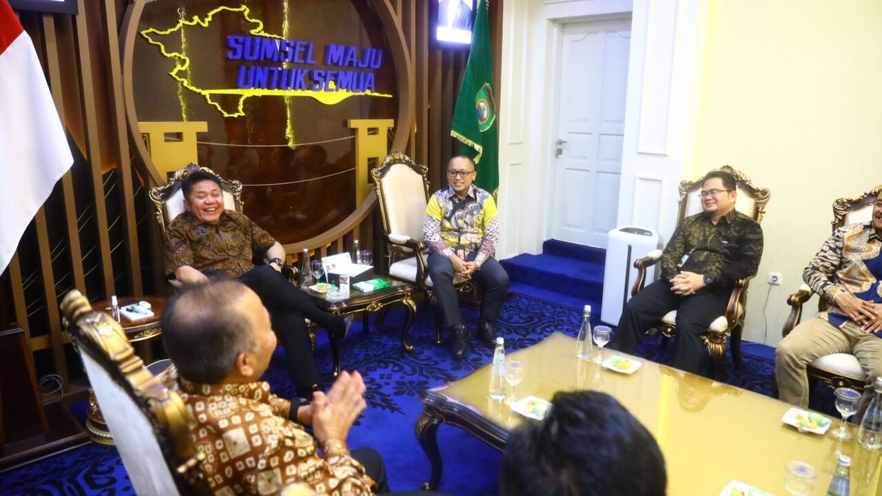 Herman Deru Tegaskan Komitmen Pelayanan Kelistrikan Merata di Sumsel