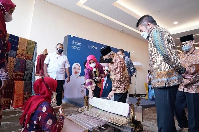 Dihadapan Wapres, Herman Deru Kenalkan GSMP Pada Forum AFEBI dan Halal Summit 2022