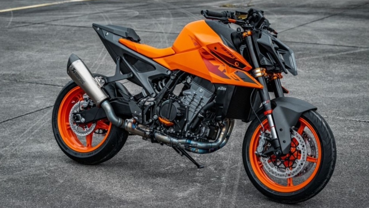 Performa Gahar Berbalut Gaya Streetfighter, Ini Daya Tarik KTM 990 Duke