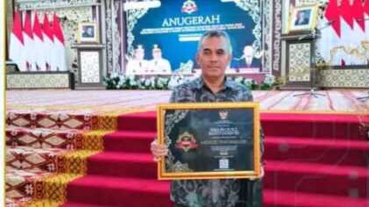 SMAN Plus 2 Banyuasin III Terima Anugerah Keterbukaan Informasi Publik