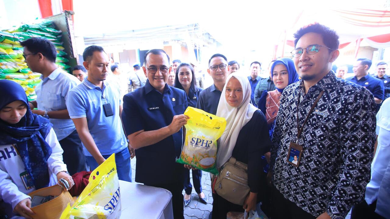 Jaga Stabilitas Harga Pangan, Sekda Buka Operasi Pasar Murah Pemprov–BI