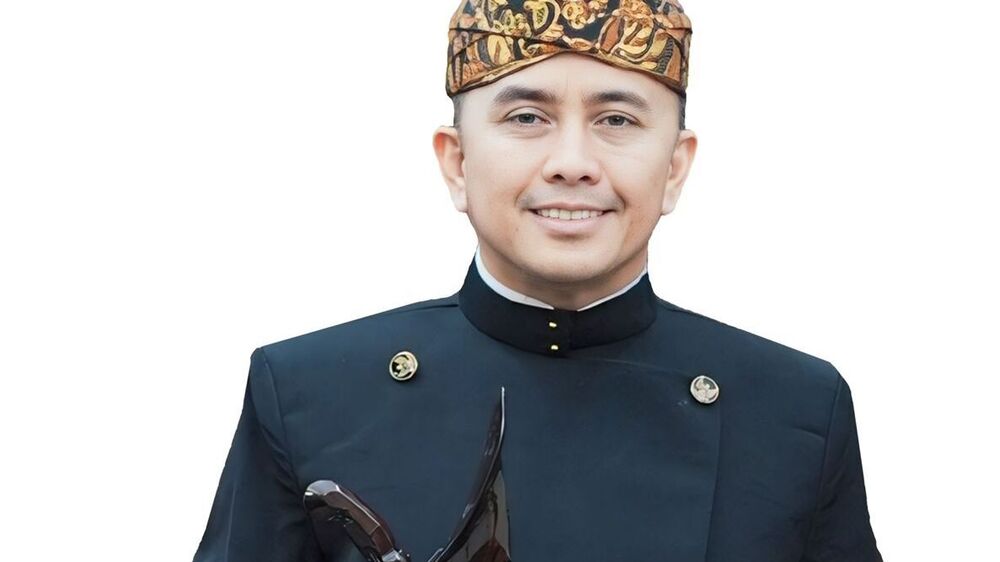 Berjasa Memperjuangkan Kebudayaan dan Kesenian, Pj Gubernur Sumsel Terima Gelar Kehormatan Keraton Surakarta